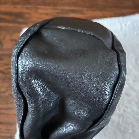 Elegant Black Leather Women's Bag - Picture 10 of 17